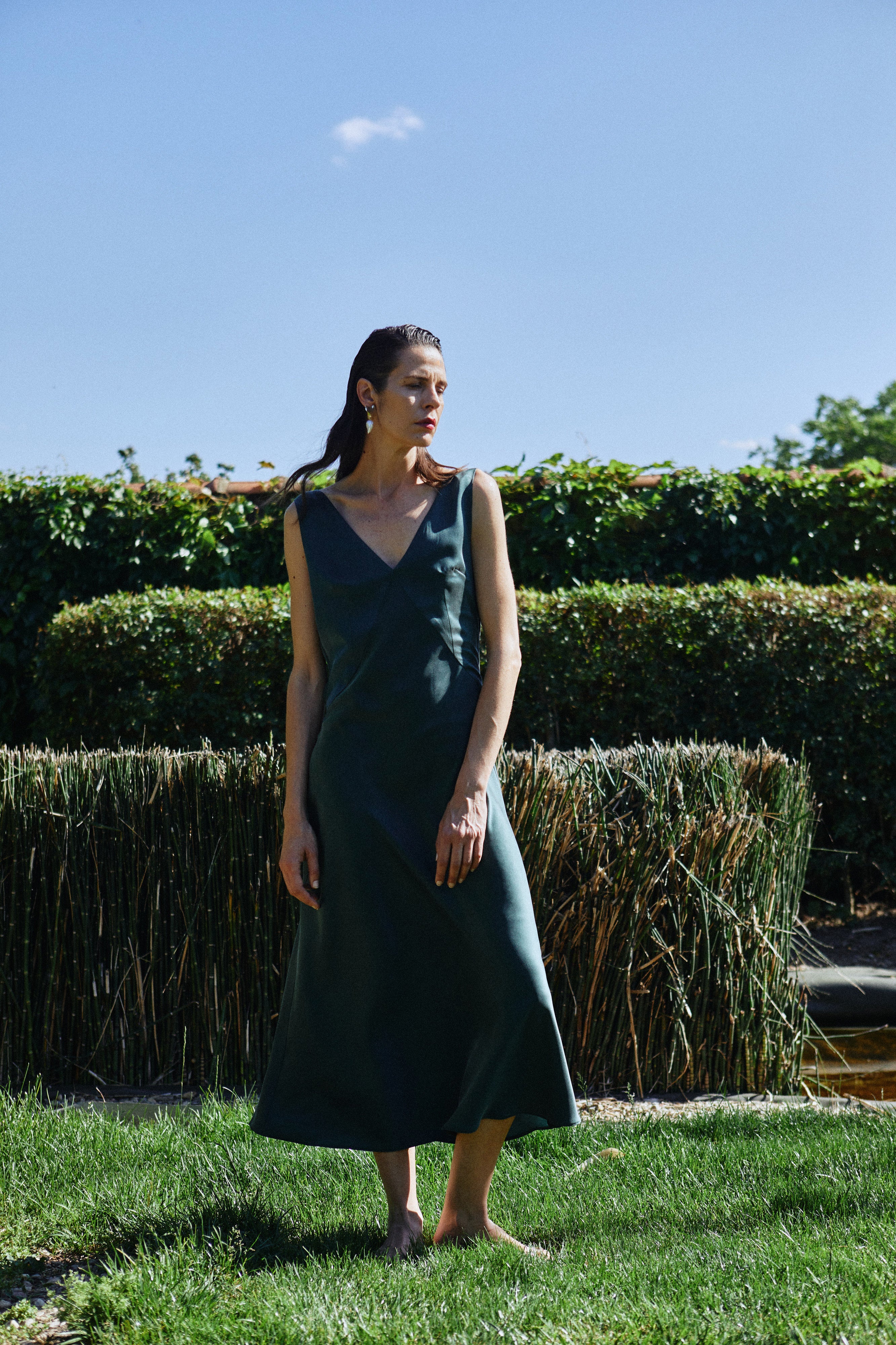 Emerald Green Silk Dress With V-Neck